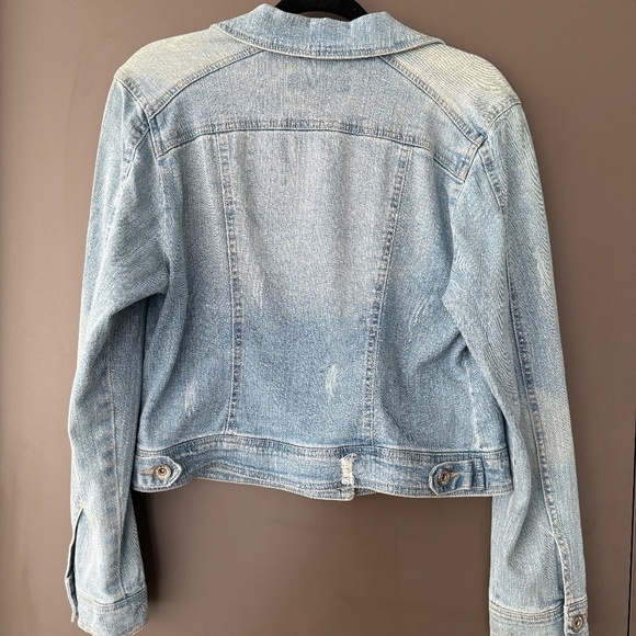 Light Wash Jean Jacket - Picture 4 of 7